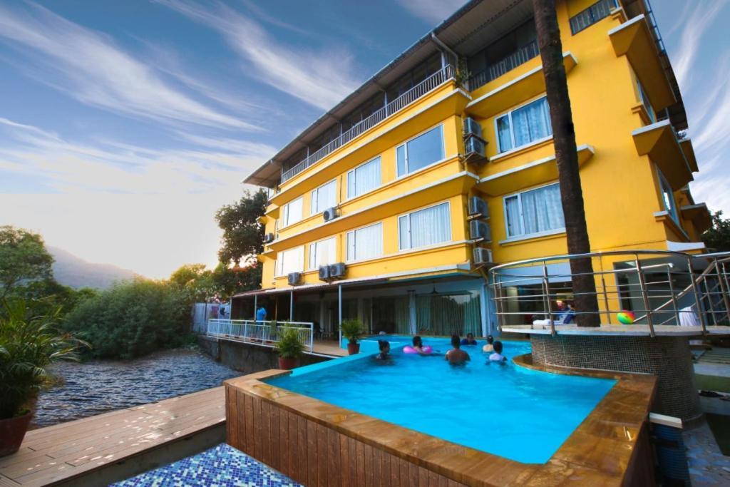 Lake View Resort Lonavla Zewnętrze zdjęcie