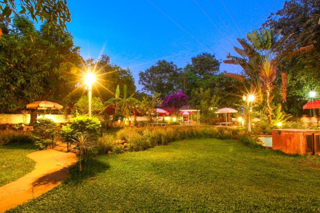Lake View Resort Lonavla Zewnętrze zdjęcie