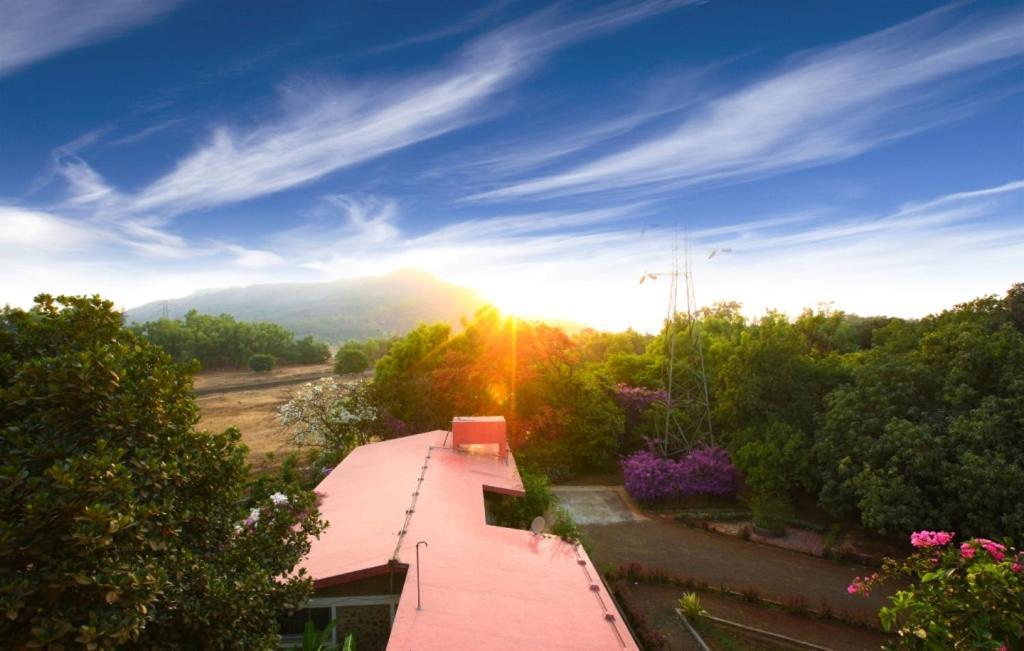 Lake View Resort Lonavla Zewnętrze zdjęcie