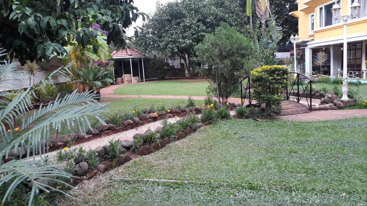 Lake View Resort Lonavla Zewnętrze zdjęcie